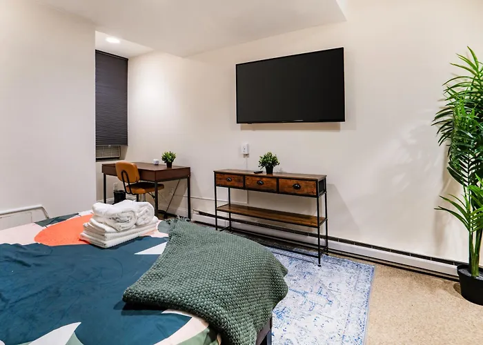 3 Bedroom Cozy Home In Manhattan Valley